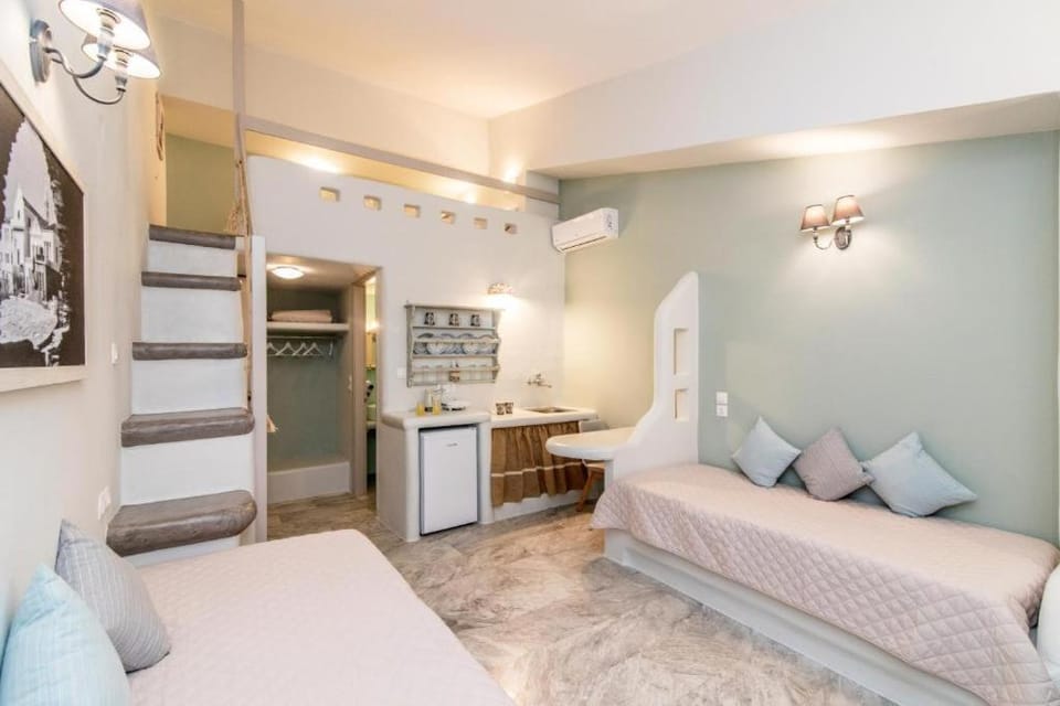 Fratelli Family Rooms Hotel in Decentralized Administration of the Aegean