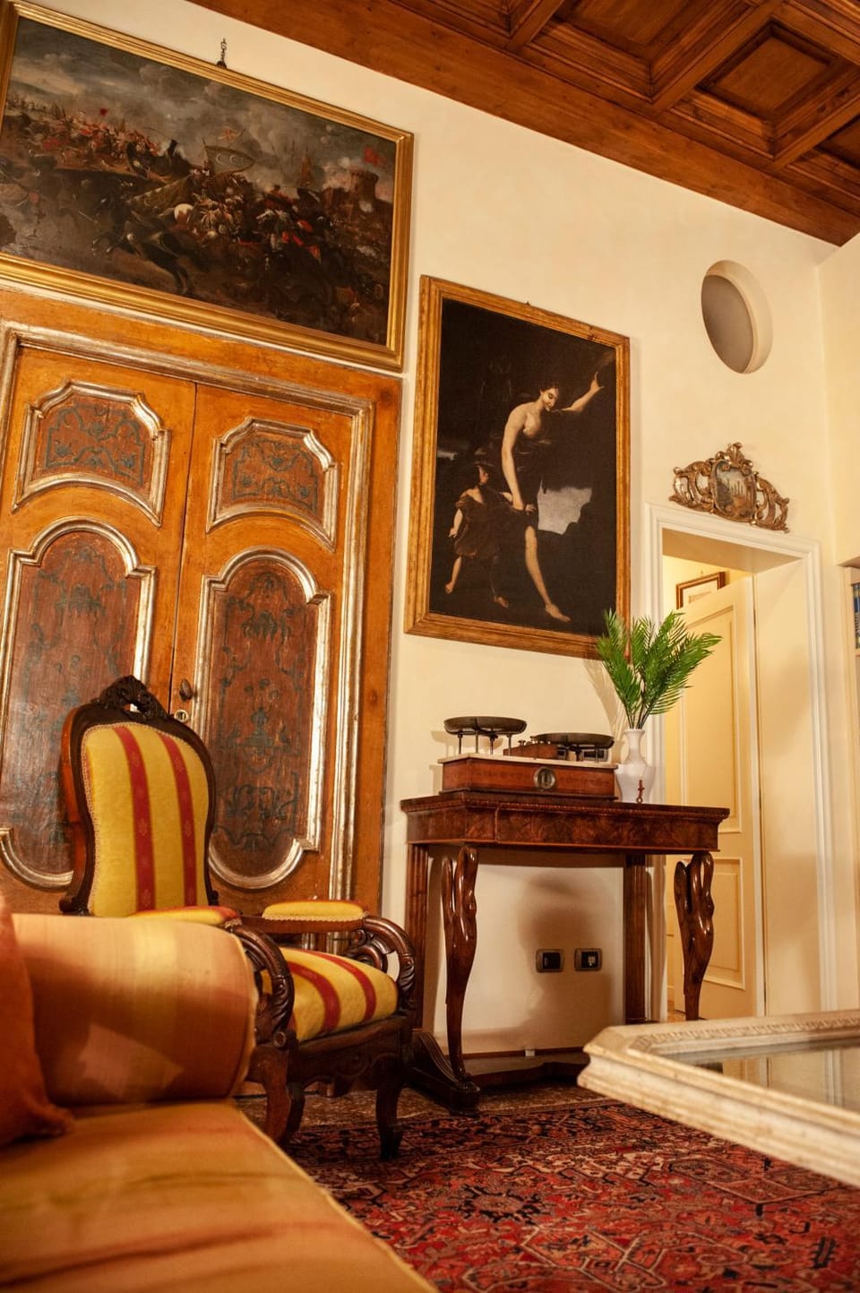 Living room, Seating area