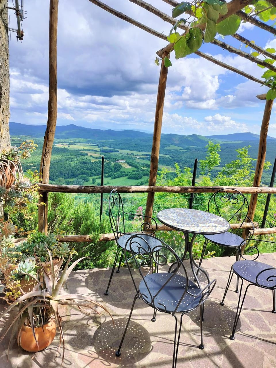 House with stunning views House in Tuscany