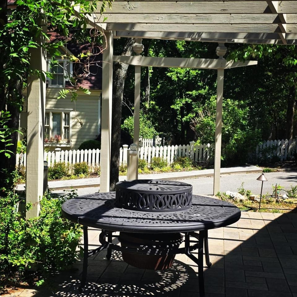 Property building, Garden view
