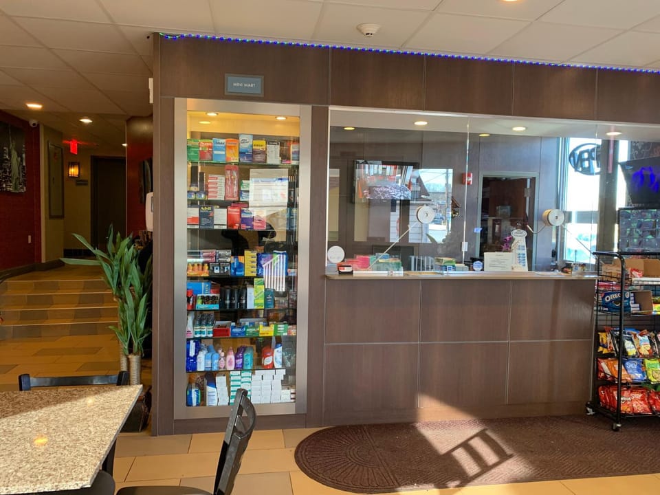 On-site shops, Shopping Area