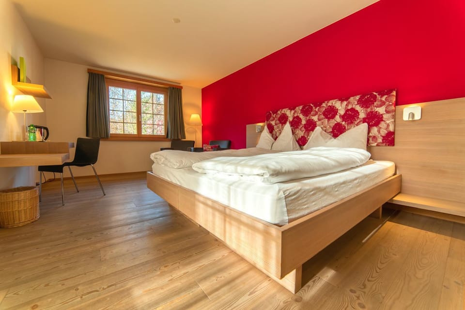 Bed, Photo of the whole room, Bedroom