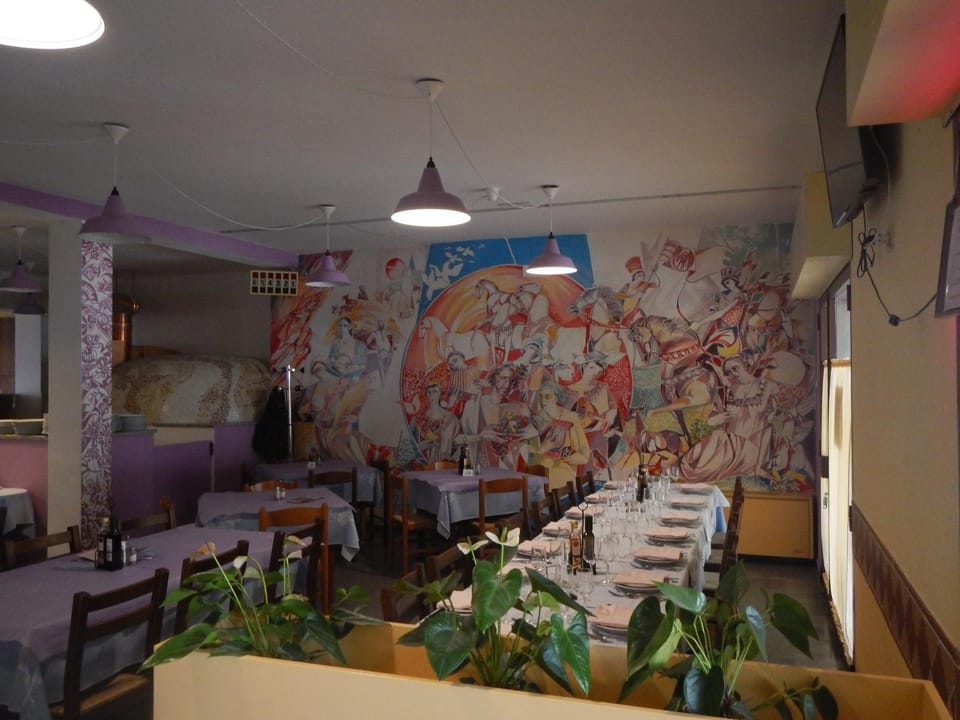 Restaurant/places to eat