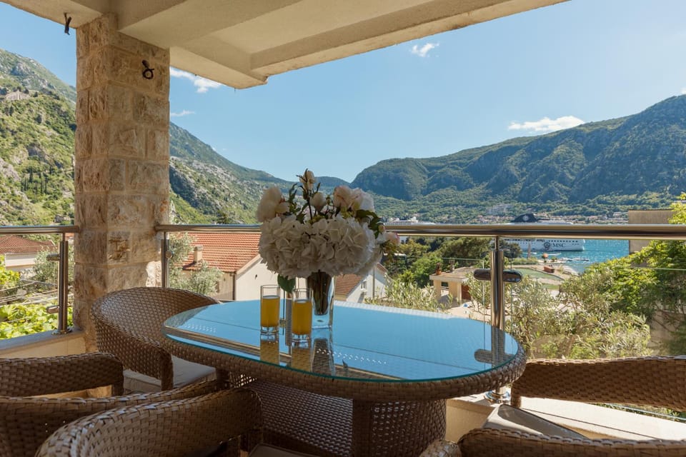 Apartments Los Olivos Apartment in Dobrota