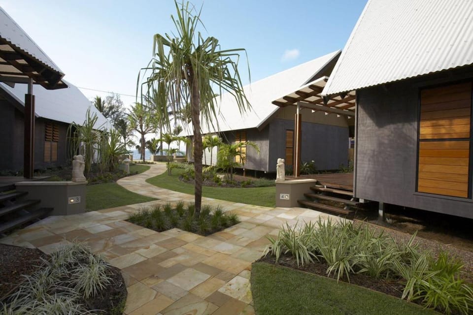Pure Magnetic Villa 6 Villa in Yates Street