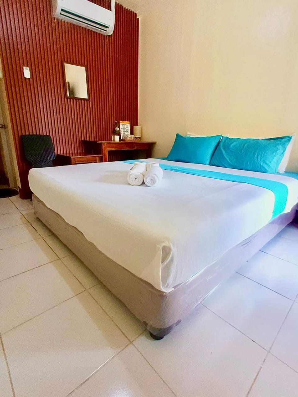 Hill Myna Beach Cottages Inn in Puerto Princesa