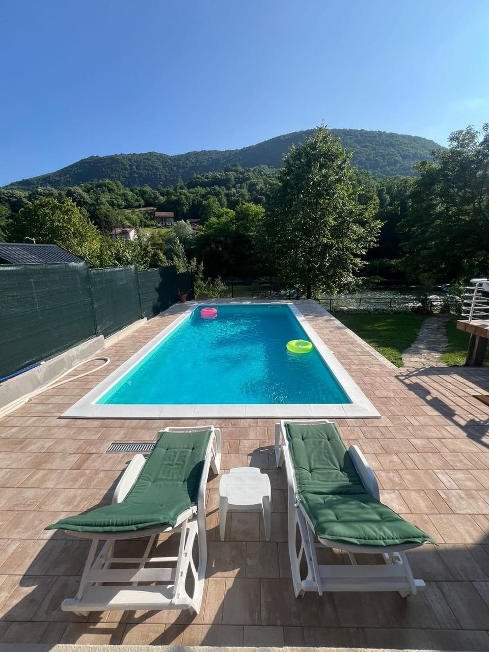 Swimming pool