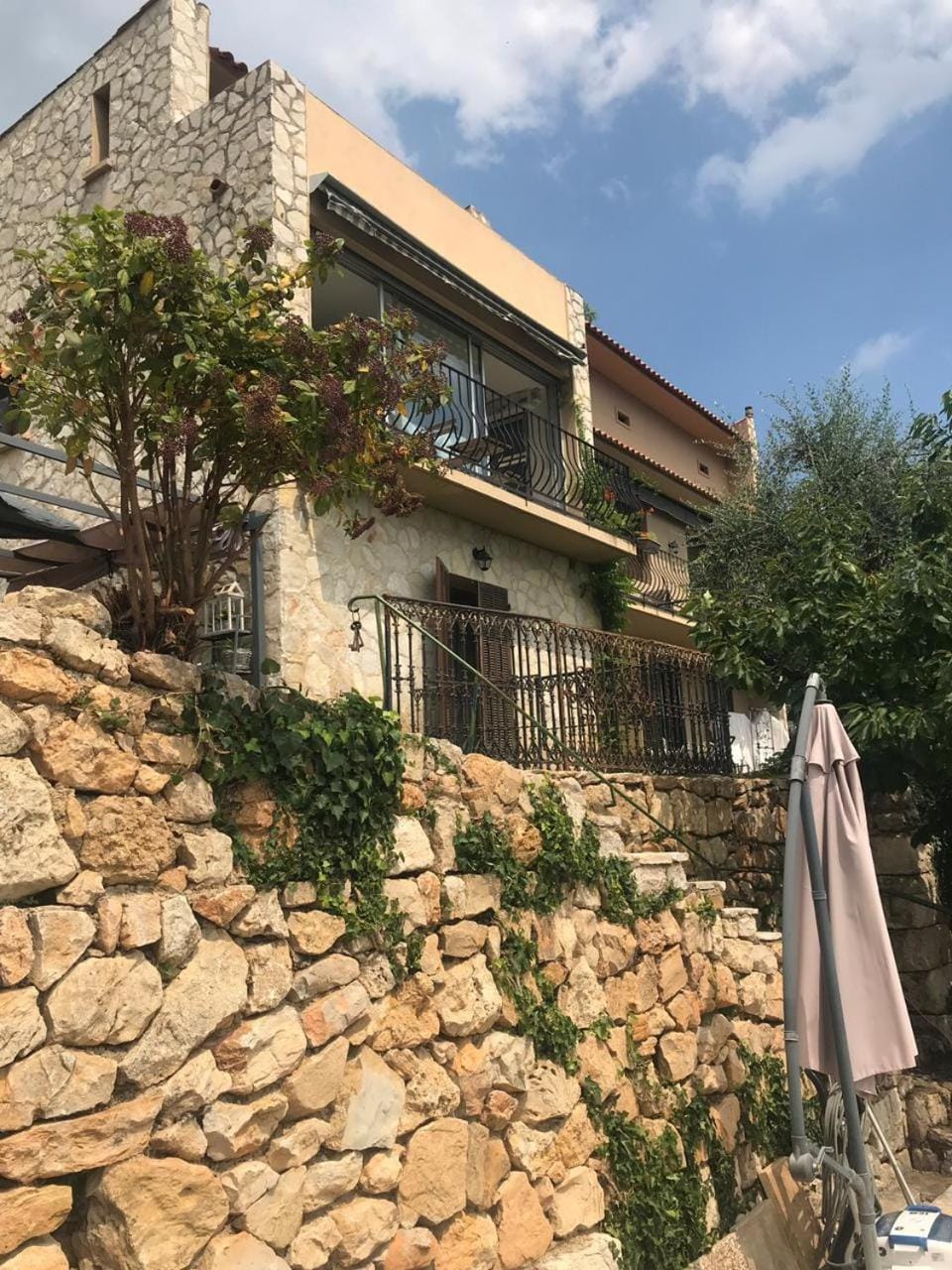 Property building, Balcony/Terrace