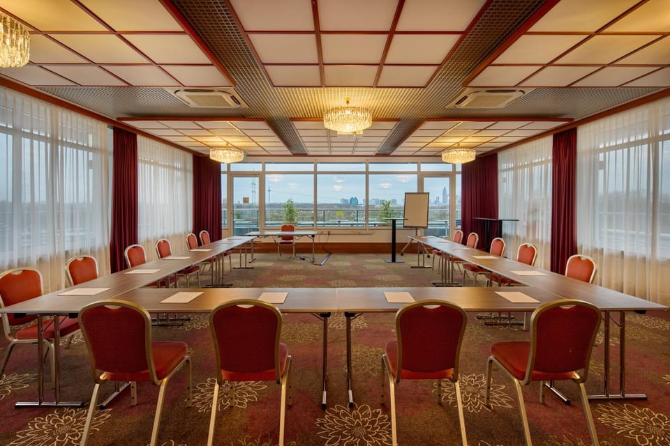 Meeting/conference room