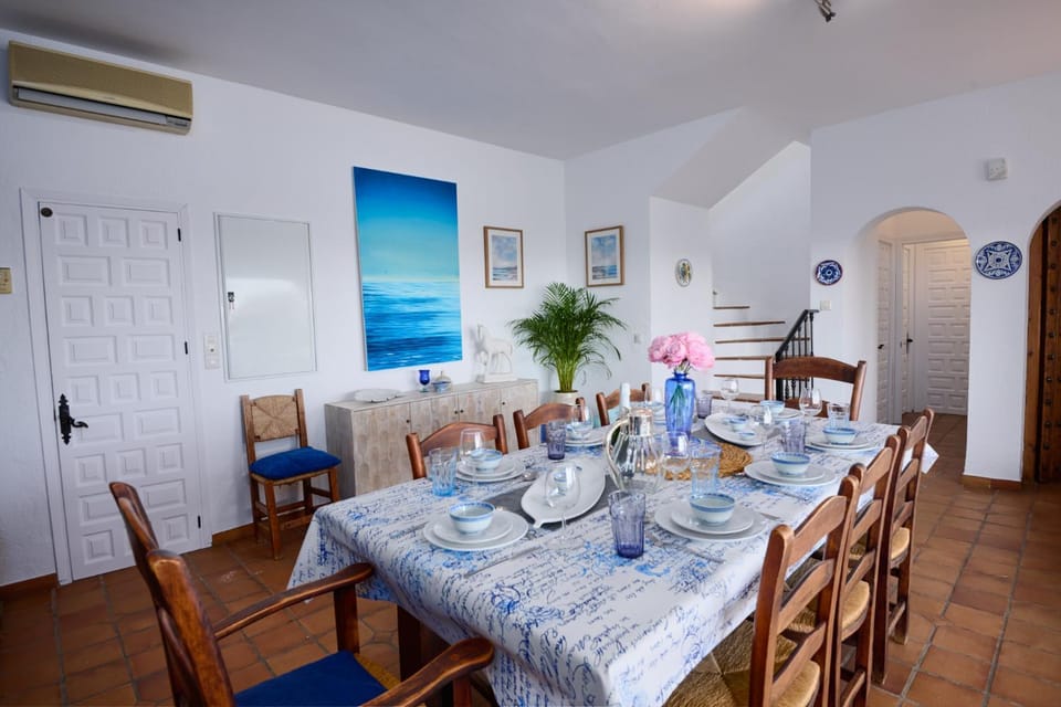 Dining area, Dinner