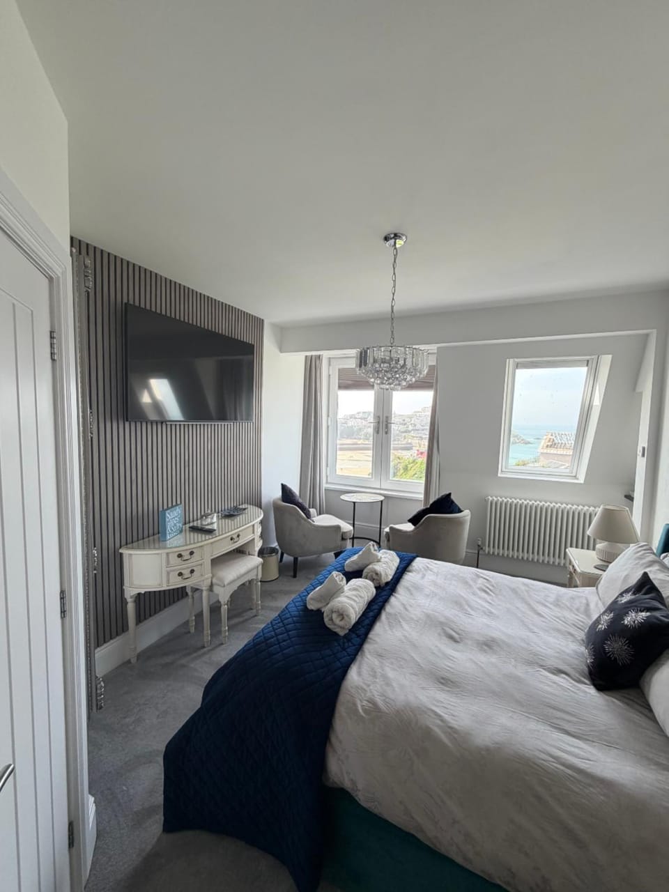 Lazy Waves Bed and Breakfast in Newquay