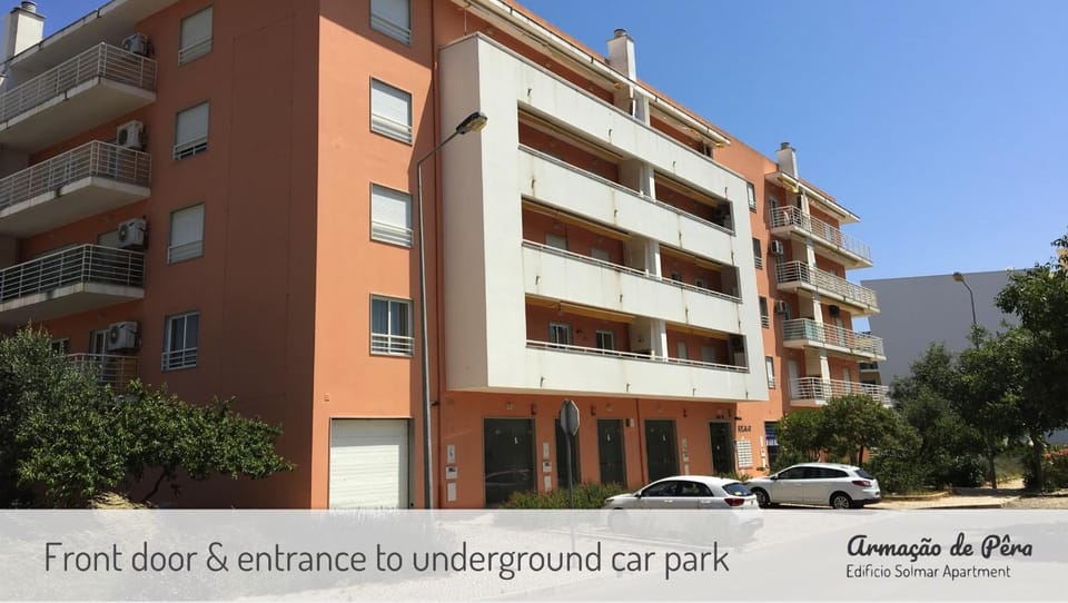 Facade/entrance, Balcony/Terrace, Street view