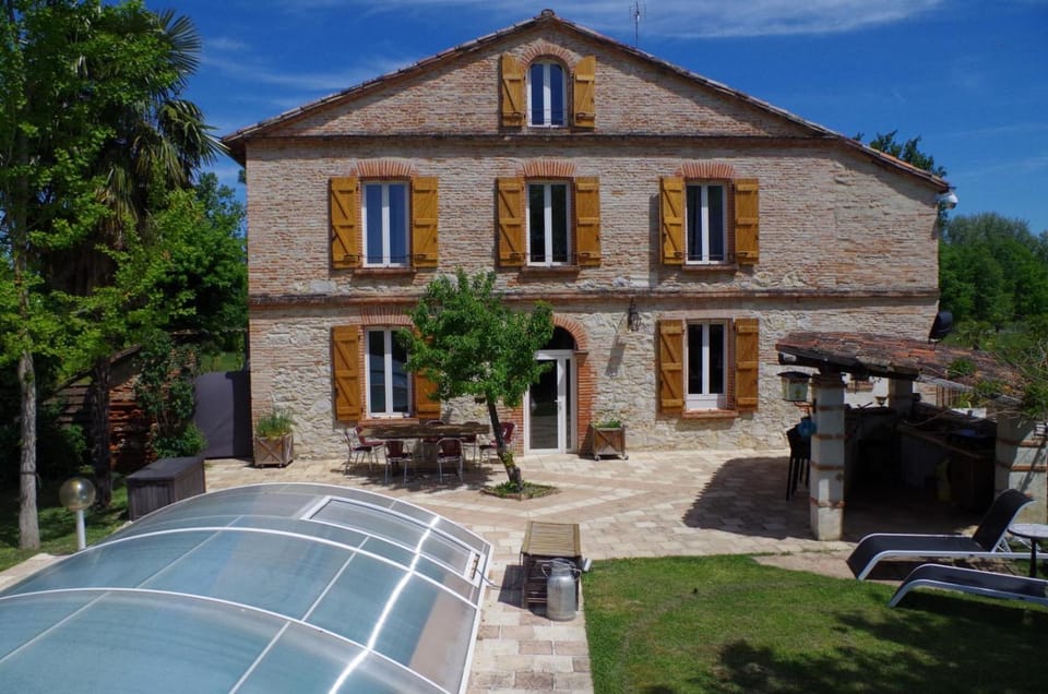 La Ferme aux portes de Montauban - Avec piscine House in Occitanie