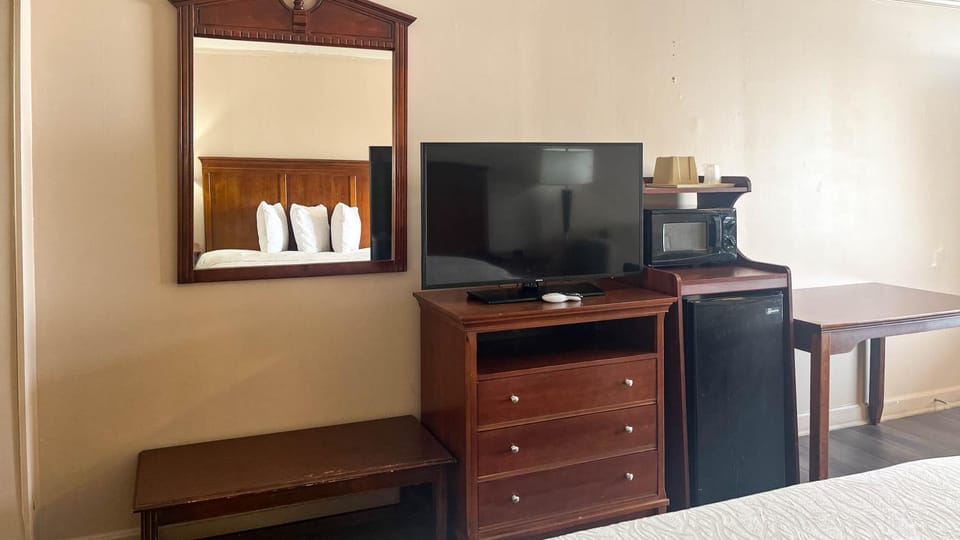 Bedroom, Area and facilities