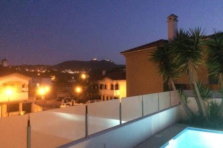 Off site, Mountain view