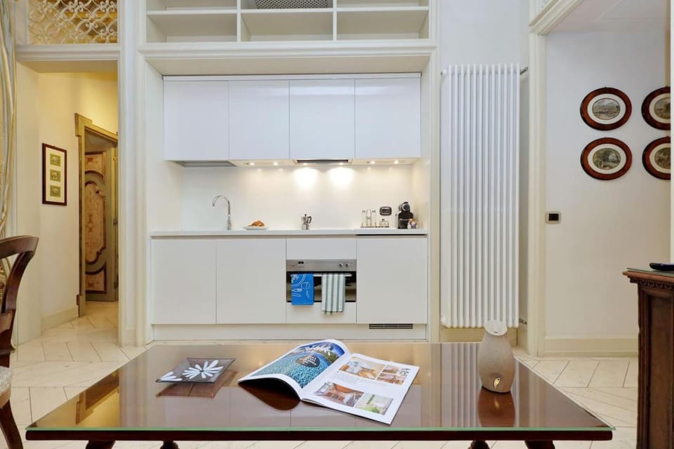 Coffee/tea facilities, Kitchen or kitchenette