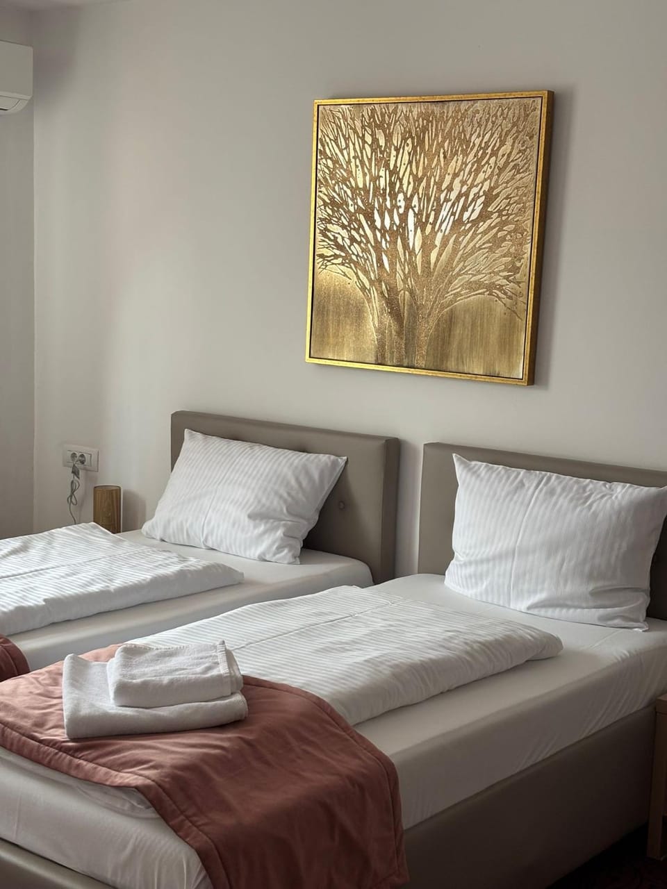 Simar Bed & Coffee Guesthouse Bed and Breakfast in Sibiu
