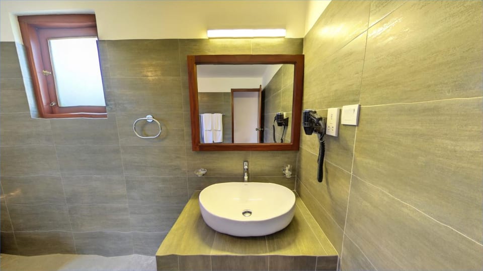Bathroom, Public Bath, Bath