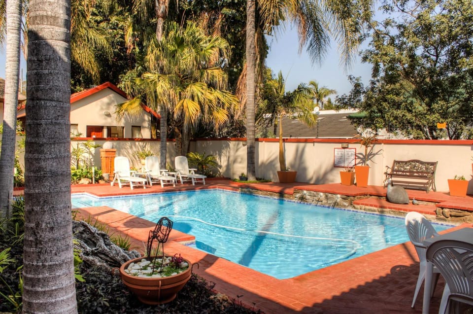 Patio, Garden, Swimming pool