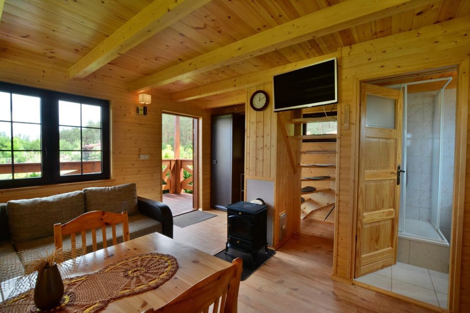 TV and multimedia, Living room, Photo of the whole room, Seating area, Dining area, Evening entertainment, pet friendly