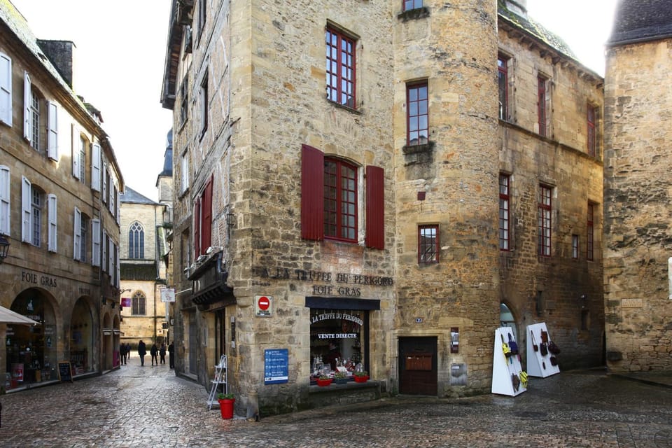 Property building, Street view