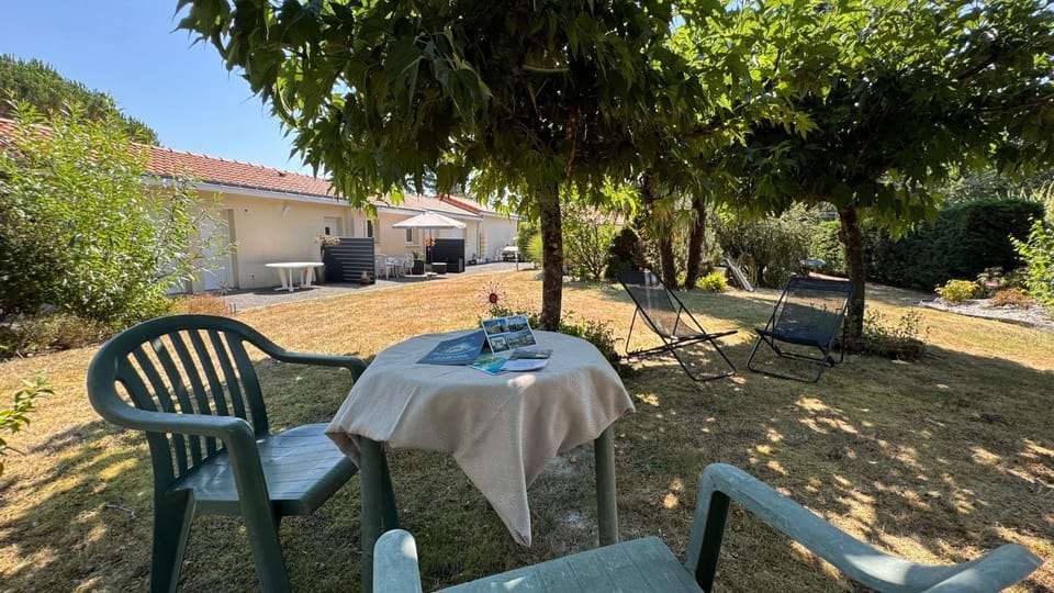 Le Studio Apartment in Pays de la Loire