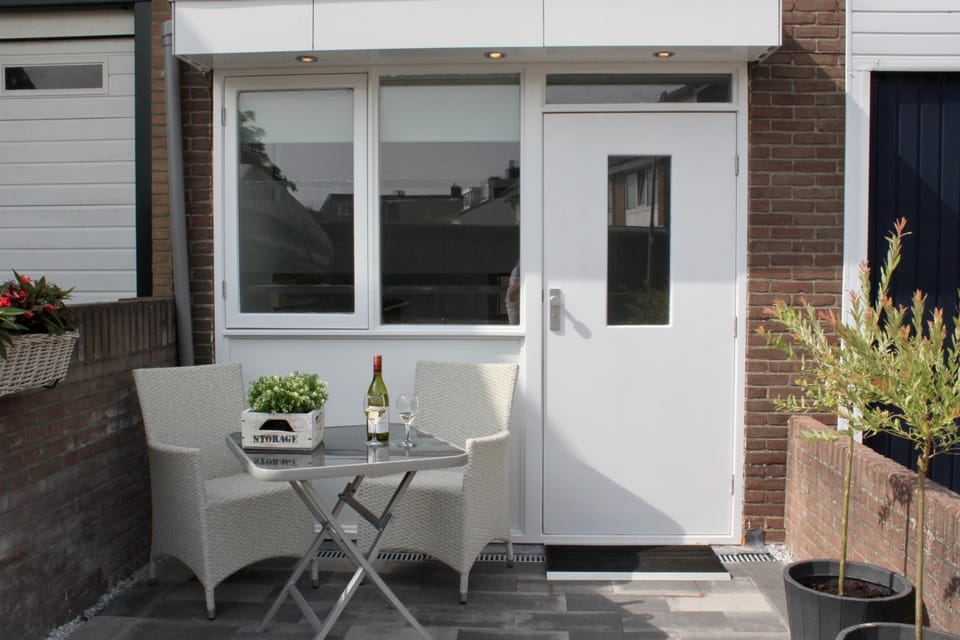 Patio, Day