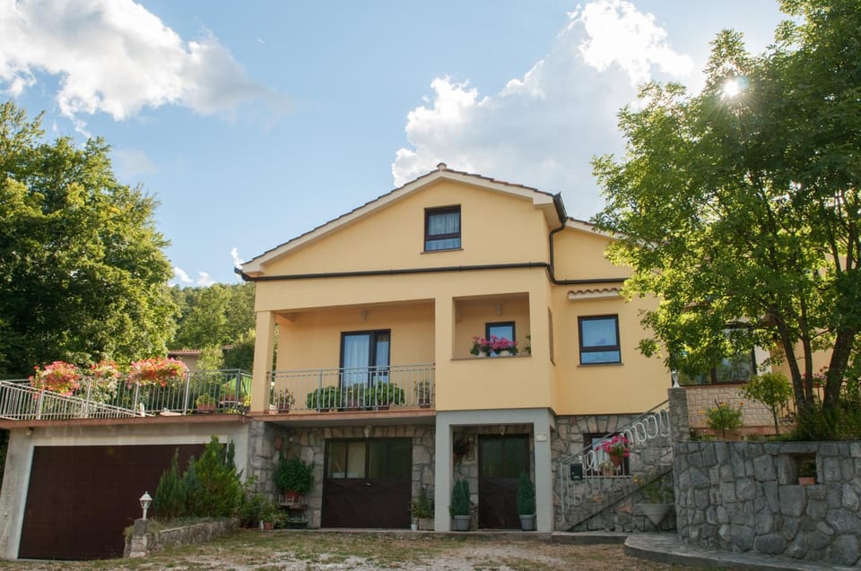 Apartment Tre Rose Apartment in Primorje-Gorski Kotar County