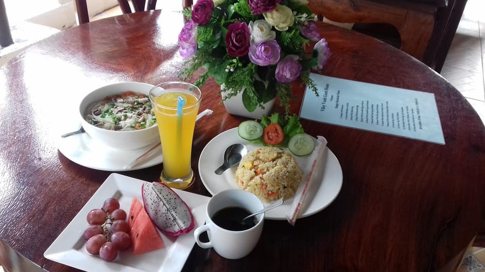 Asian breakfast, American breakfast