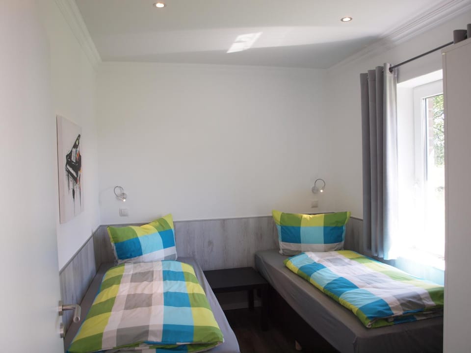 Bed, Decorative detail, Bedroom