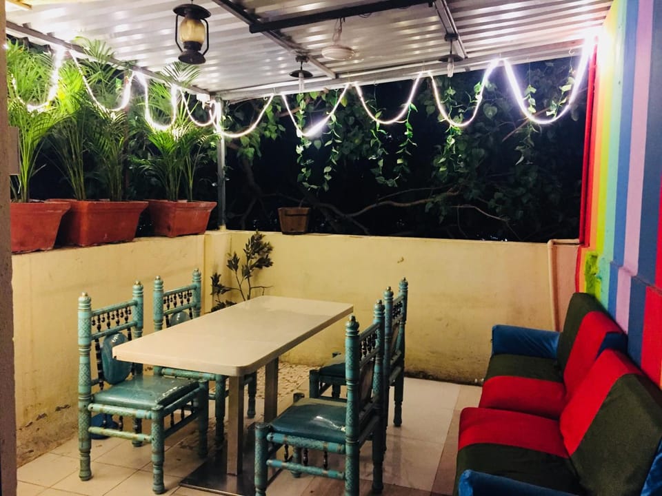Town Hostel Mumbai - AC Dormitory Hostel in Mumbai