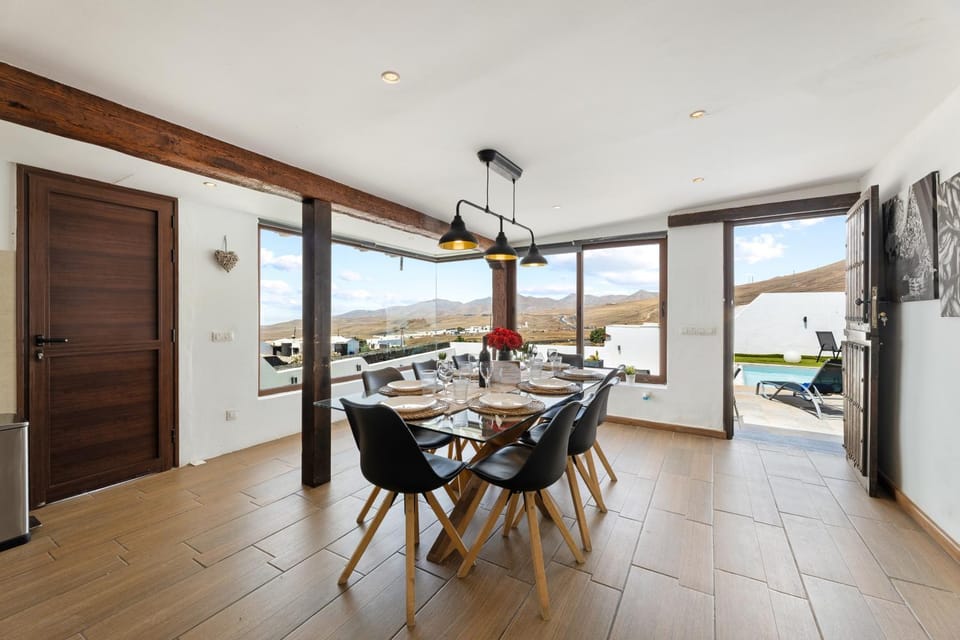 Natural landscape, Dining area