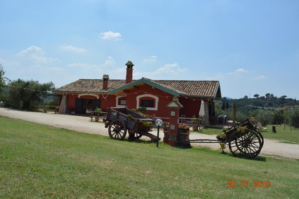 Restaurant/places to eat, Lobby or reception