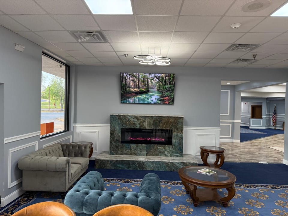 Communal lounge/ TV room, Seating area