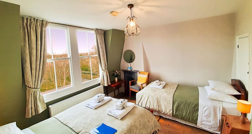 Bed, Photo of the whole room, Bedroom, Garden view, towels