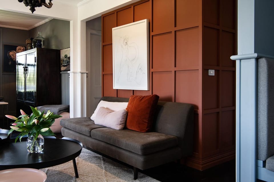 Living room, Seating area