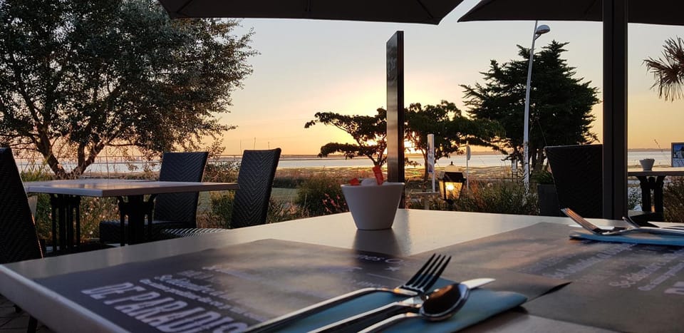 Patio, Sunrise