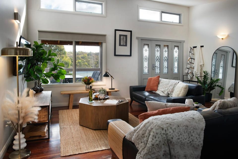 Oblique House in Daylesford