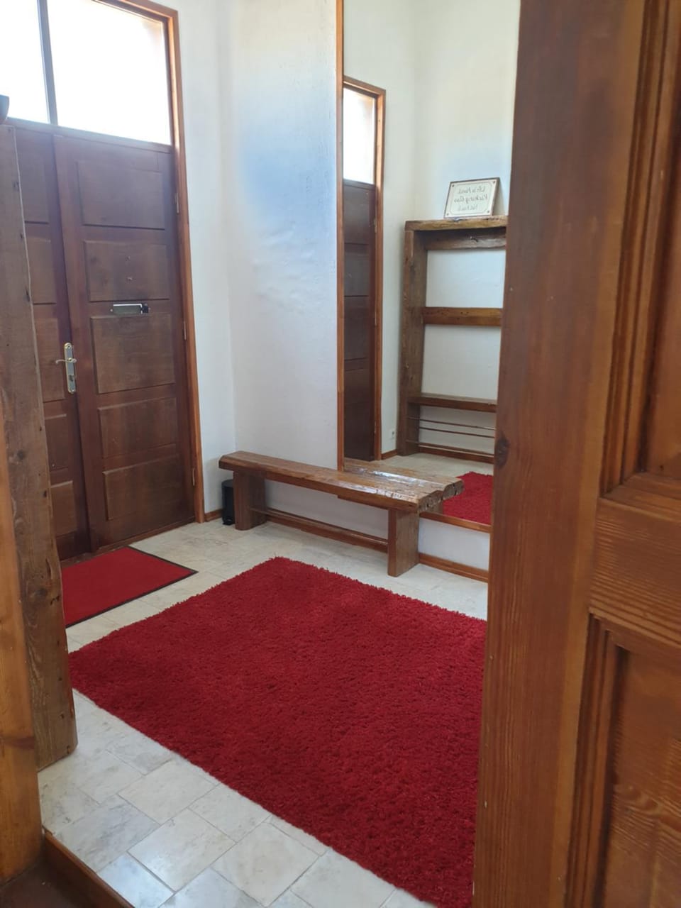 Facade/entrance, wardrobe