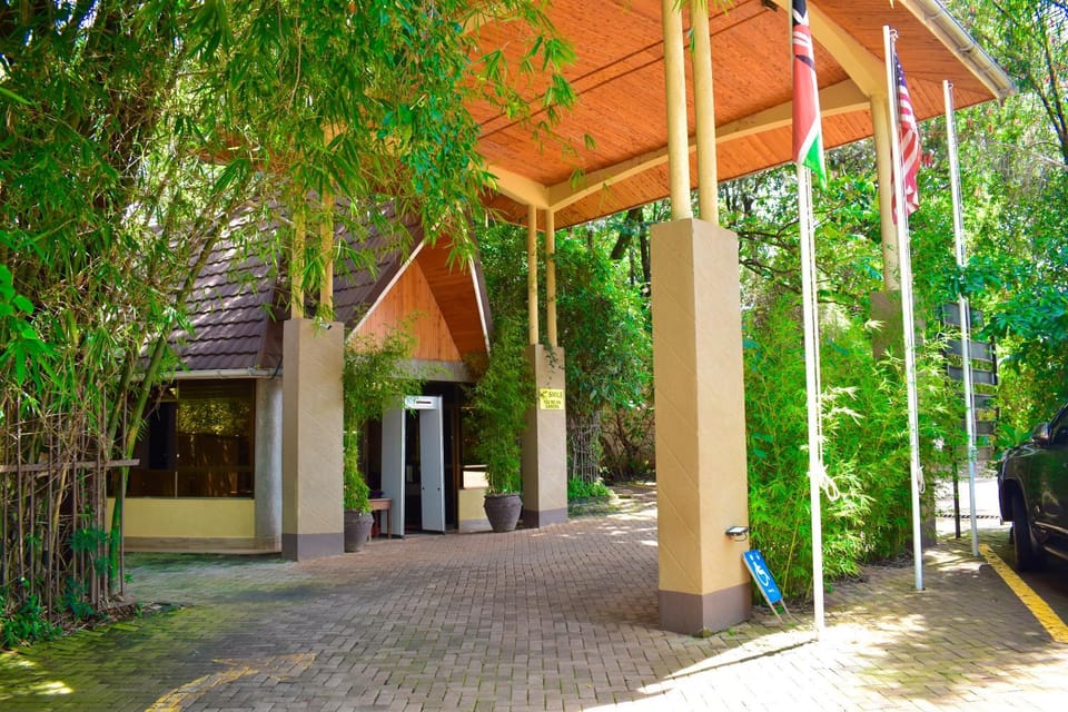 Facade/entrance