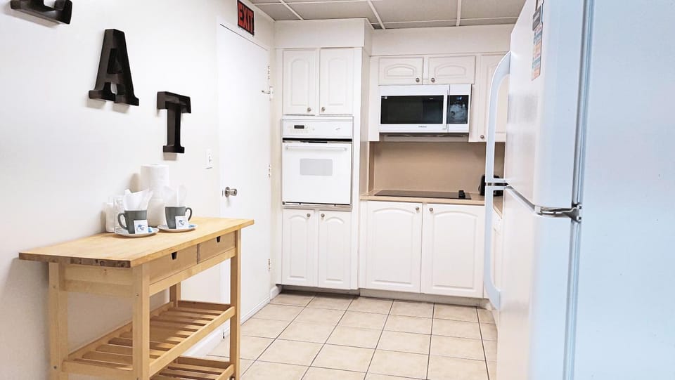 Kitchen or kitchenette, kitchen