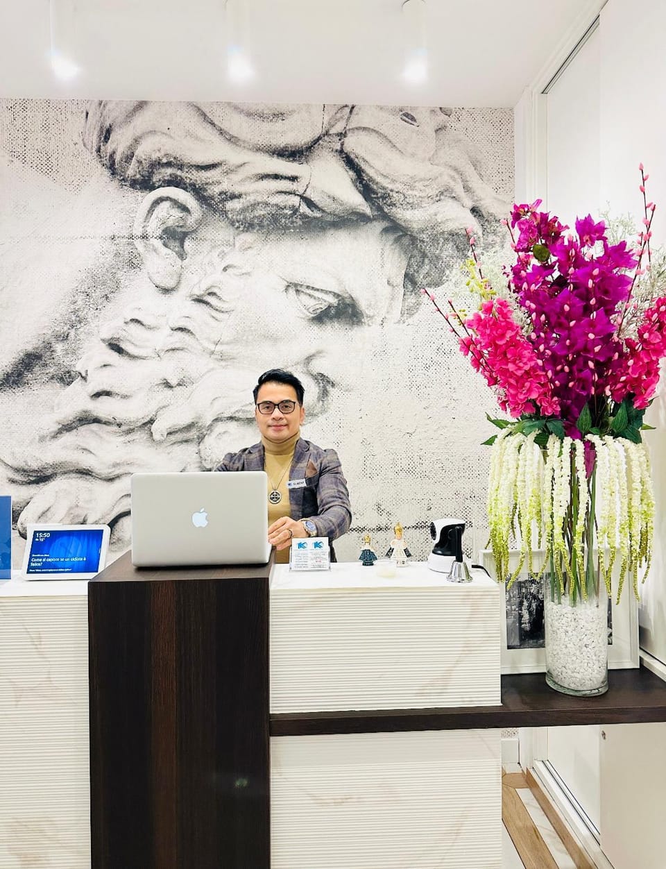 People, Lobby or reception