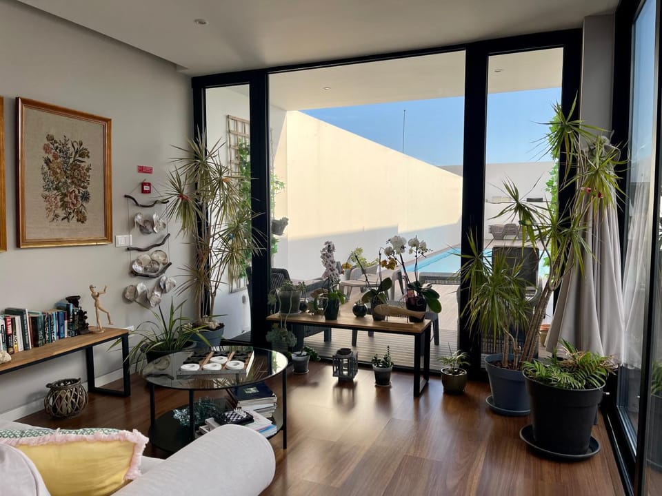 Praia de Santos, Exclusive Villa, Açores Bed and Breakfast in Ponta Delgada