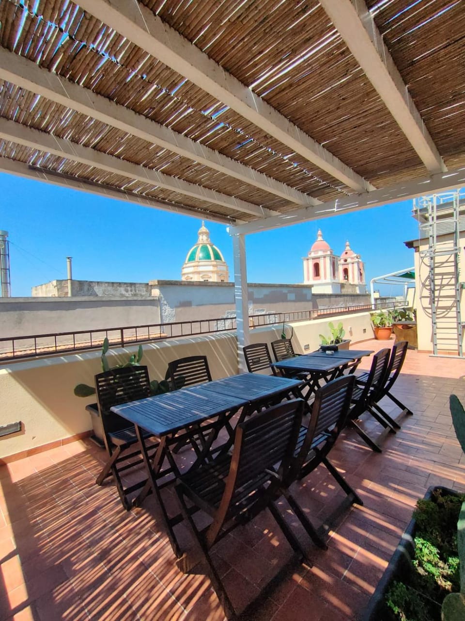 Balcony/Terrace, Balcony/Terrace, Internal: Not applicable to any particular room