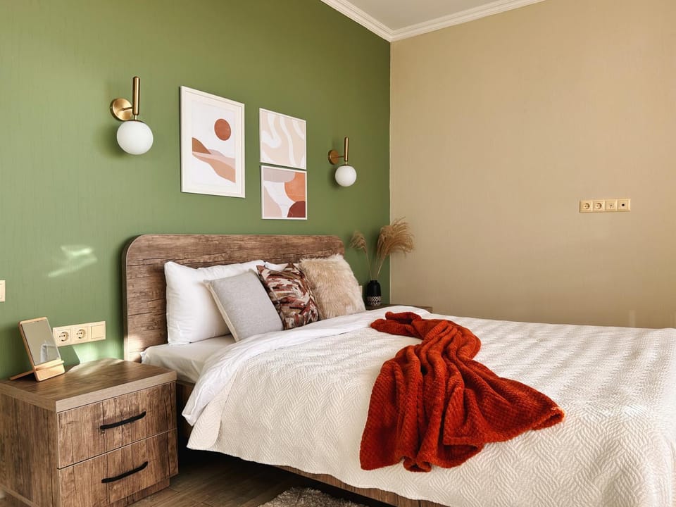 Bed, Bedroom