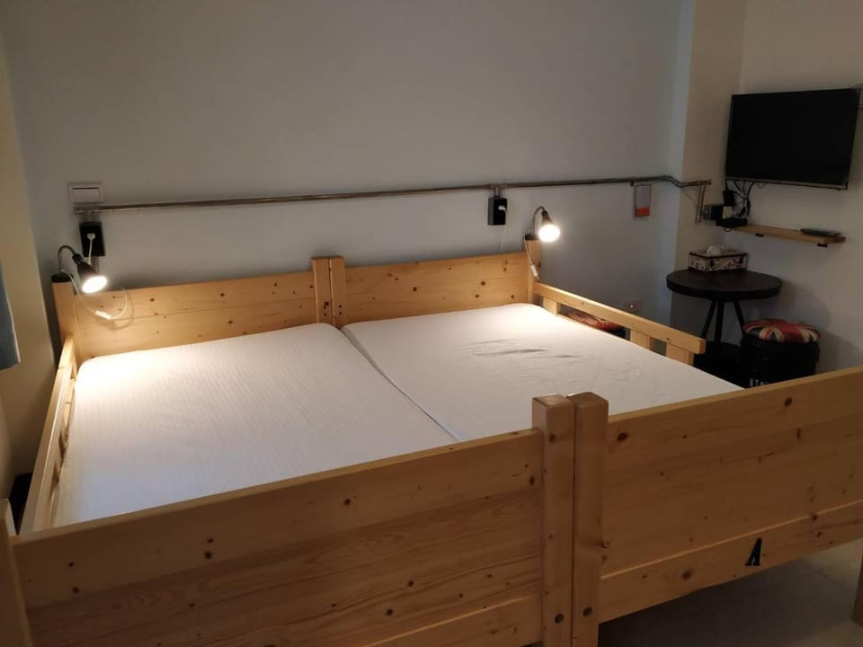 bunk bed