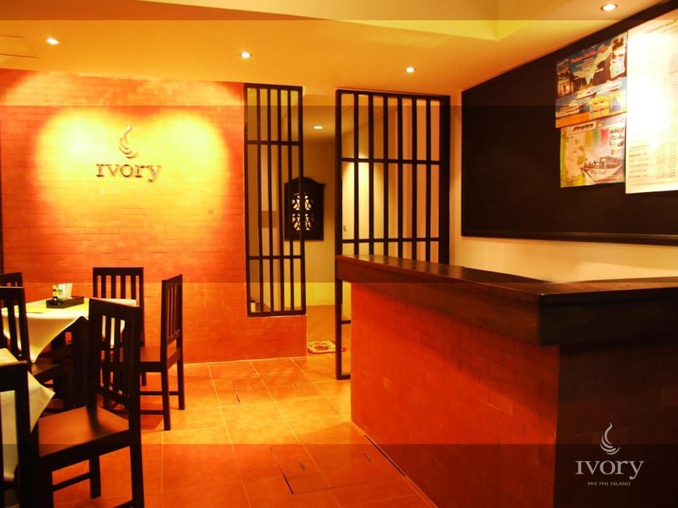 Property building, Restaurant/places to eat, Property logo or sign, Lobby or reception, On site