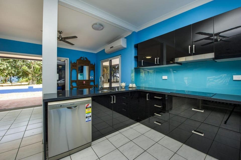 Azure on Geoffrey Bay House in Queensland