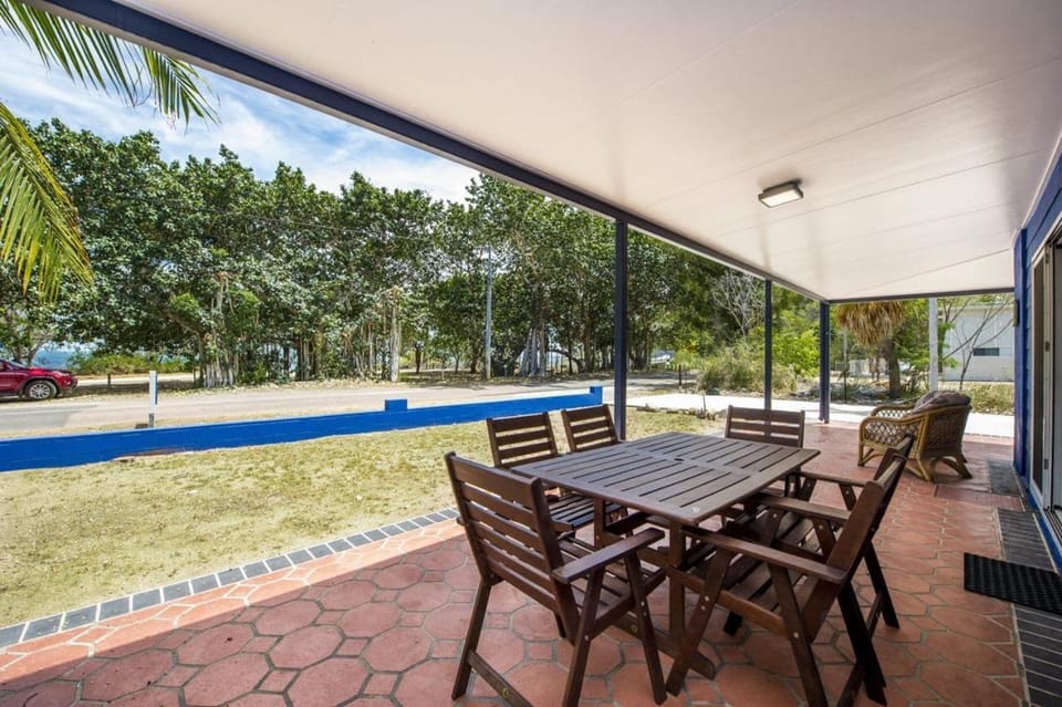 Azure on Geoffrey Bay House in Queensland