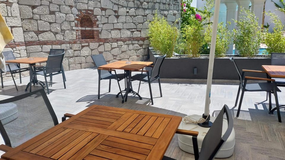 Hotel Doğa Çeşme Hotel in Cesme